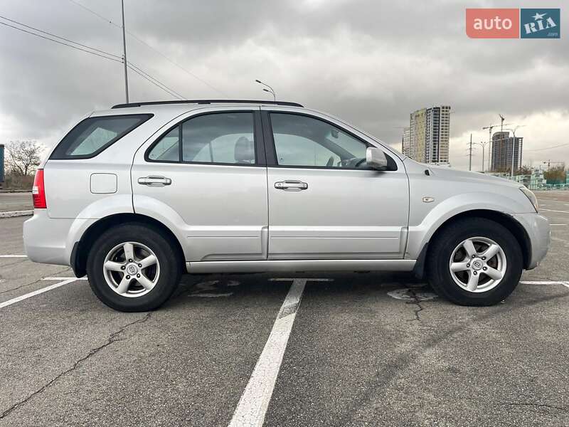 Позашляховик / Кросовер Kia Sorento 2007 в Києві
