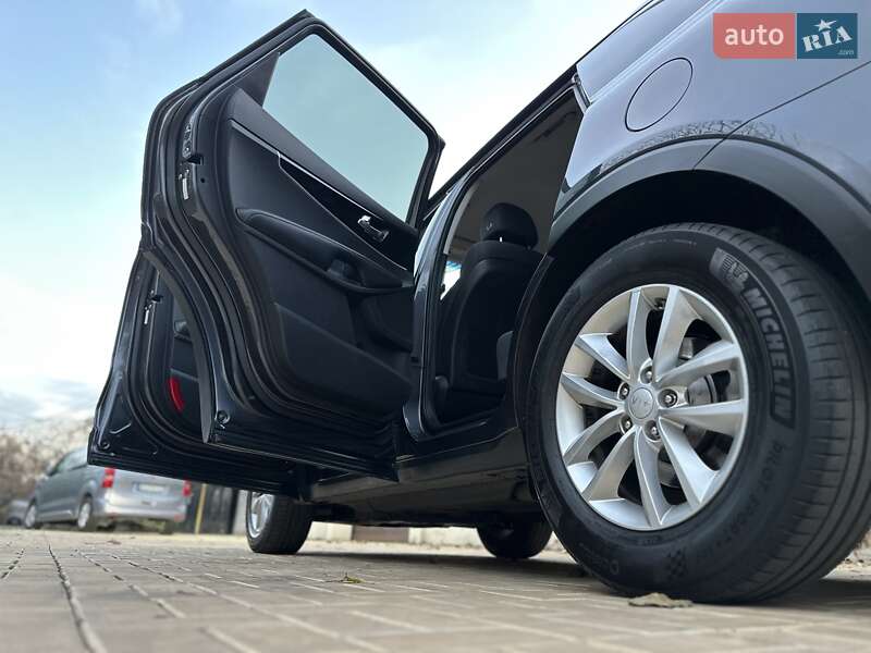 Позашляховик / Кросовер Kia Sorento 2017 в Одесі фото 50 Позашляховик / Кросовер Kia Sorento 2017 в Одесі