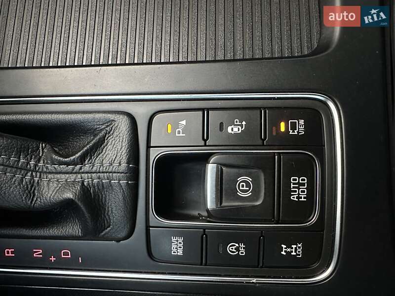 Внедорожник / Кроссовер Kia Sorento 2015 в Хмельницком