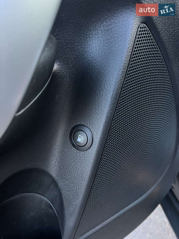 Позашляховик / Кросовер Kia Sorento 2012 в Луцьку