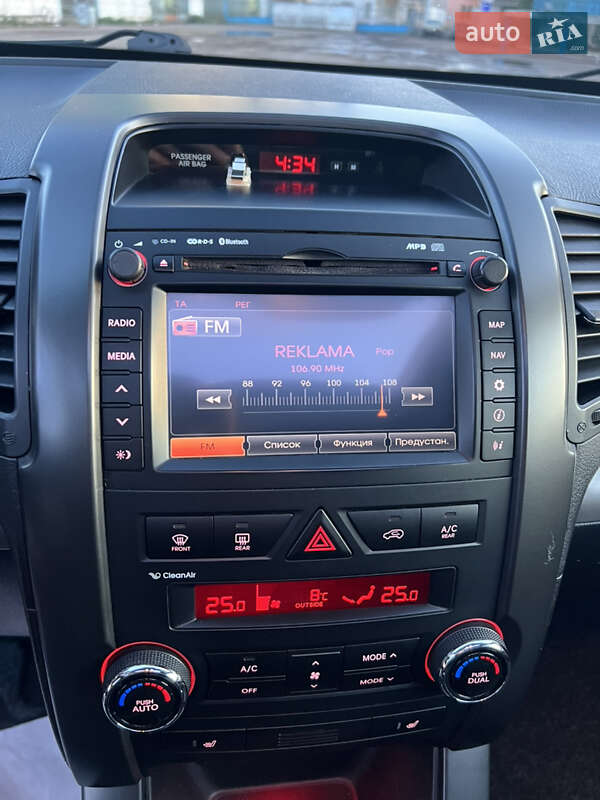 Позашляховик / Кросовер Kia Sorento 2012 в Луцьку