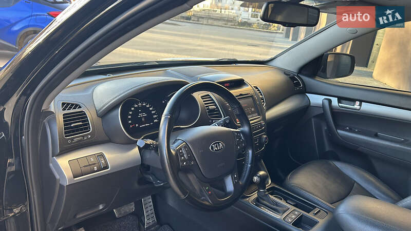 Внедорожник / Кроссовер Kia Sorento 2013 в Калуше