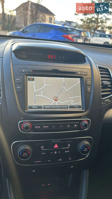 Внедорожник / Кроссовер Kia Sorento 2013 в Калуше