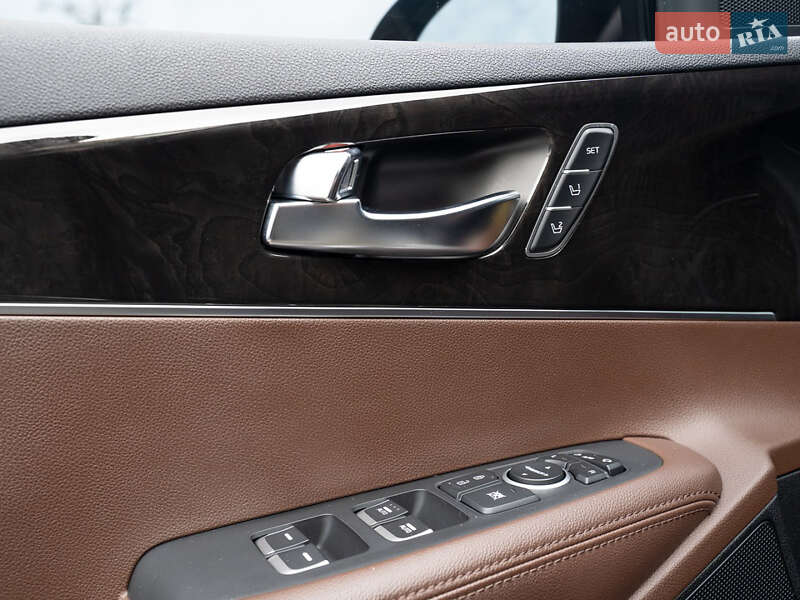 Внедорожник / Кроссовер Kia Sorento 2015 в Одессе