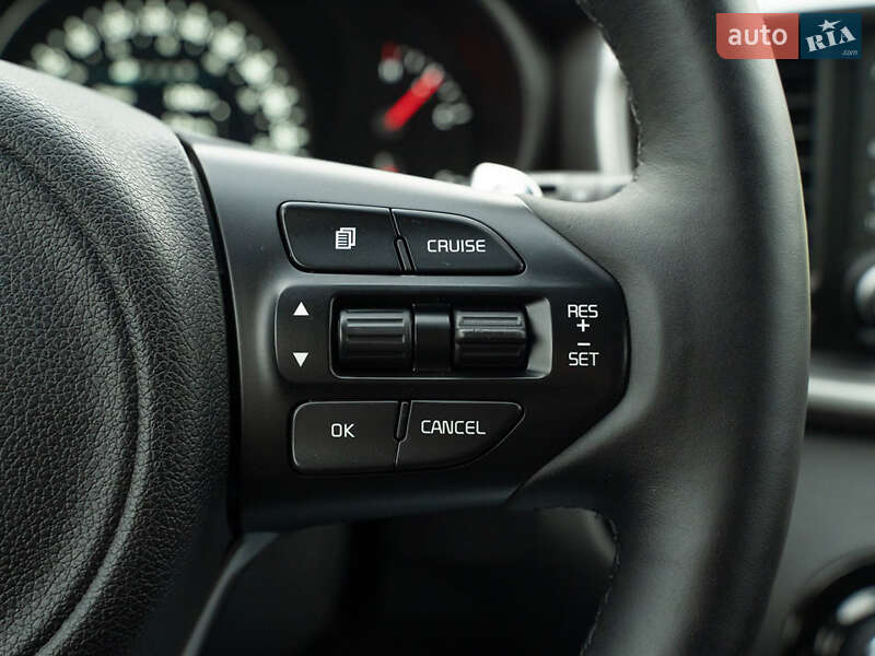 Внедорожник / Кроссовер Kia Sorento 2015 в Одессе