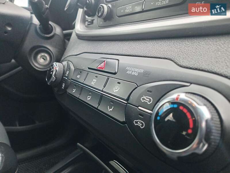 Внедорожник / Кроссовер Kia Sorento 2015 в Львове фото 32 Внедорожник / Кроссовер Kia Sorento 2015 в Львове