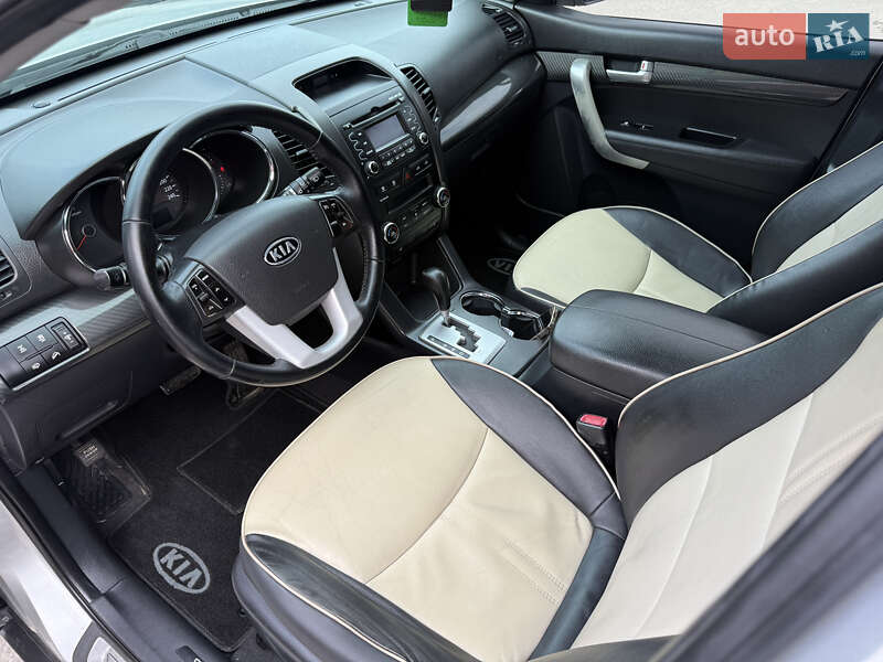 Позашляховик / Кросовер Kia Sorento 2010 в Кременці фото 24 Позашляховик / Кросовер Kia Sorento 2010 в Кременці