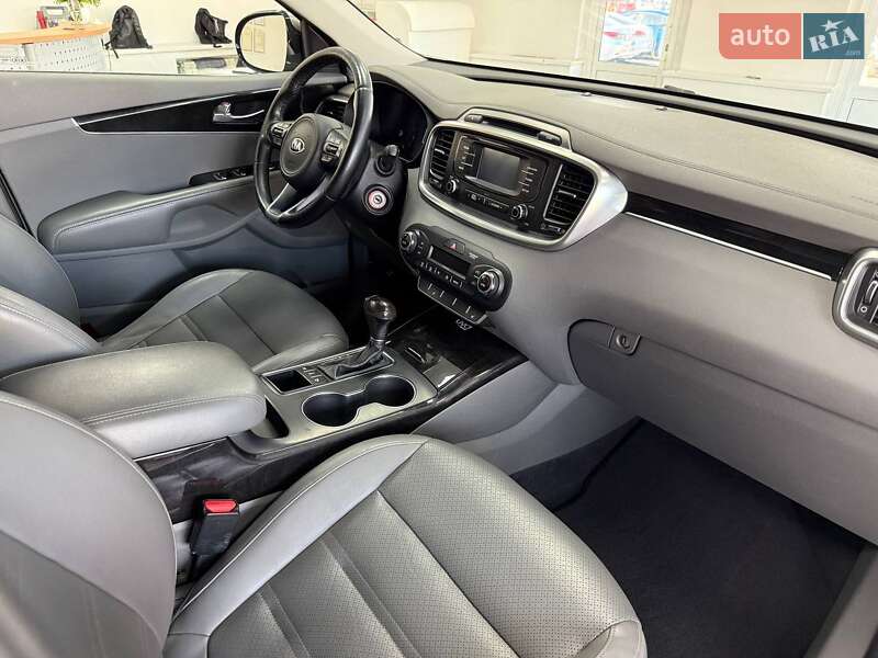 Внедорожник / Кроссовер Kia Sorento 2015 в Киеве фото 29 Внедорожник / Кроссовер Kia Sorento 2015 в Киеве