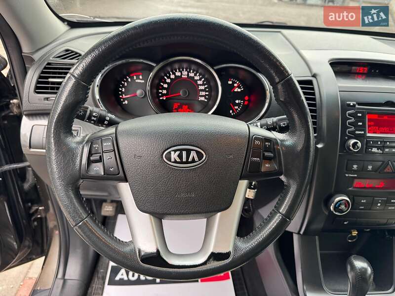 Позашляховик / Кросовер Kia Sorento 2010 в Запоріжжі