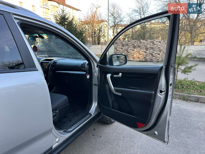 Позашляховик / Кросовер Kia Sorento 2011 в Рівному фото 24 Позашляховик / Кросовер Kia Sorento 2011 в Рівному