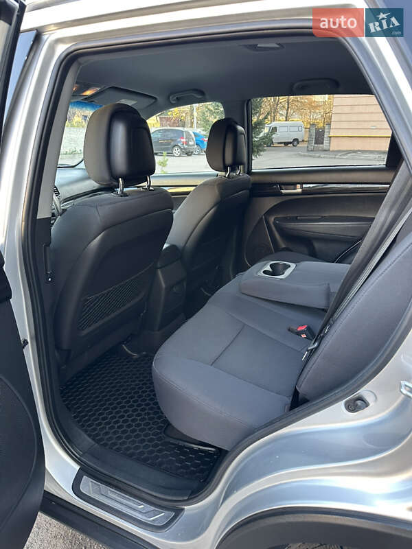 Позашляховик / Кросовер Kia Sorento 2011 в Рівному фото 32 Позашляховик / Кросовер Kia Sorento 2011 в Рівному