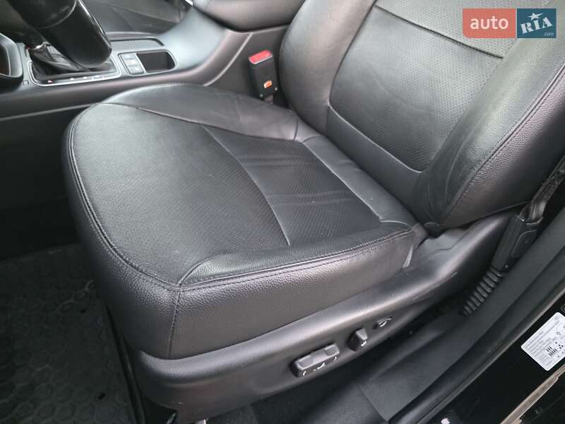 Внедорожник / Кроссовер Kia Sorento 2013 в Ивано-Франковске