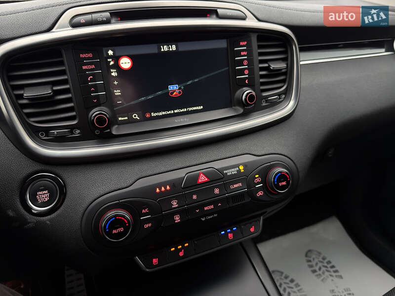 Внедорожник / Кроссовер Kia Sorento 2015 в Радивилове фото 57 Внедорожник / Кроссовер Kia Sorento 2015 в Радивилове