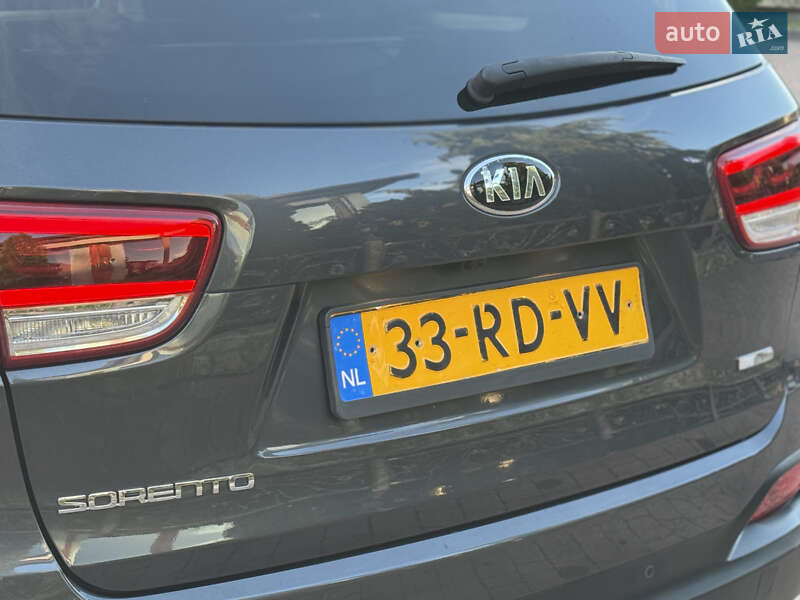 Позашляховик / Кросовер Kia Sorento 2016 в Стрию