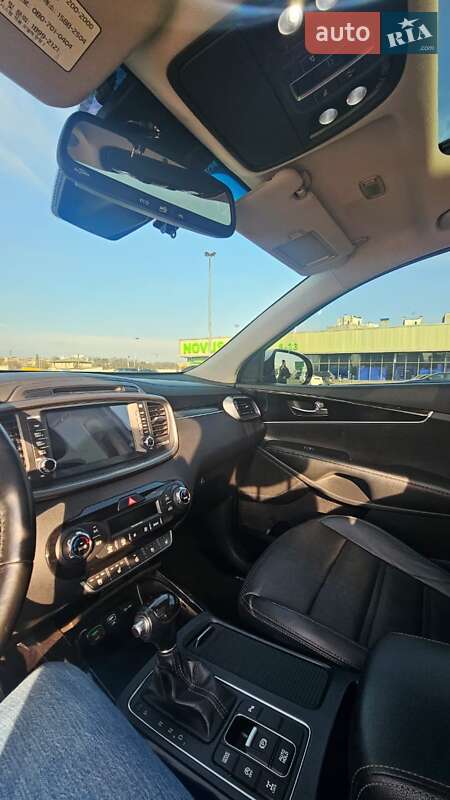 Позашляховик / Кросовер Kia Sorento 2015 в Києві