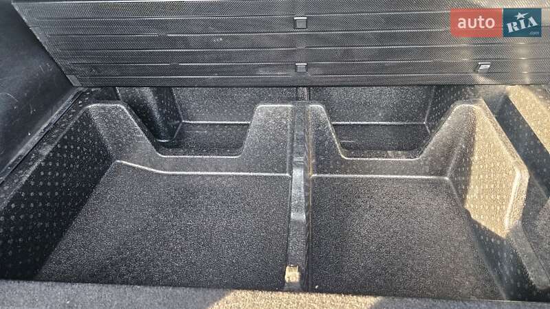 Позашляховик / Кросовер Kia Sorento 2015 в Києві