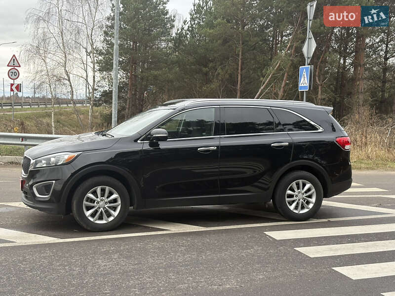 Позашляховик / Кросовер Kia Sorento 2016 в Володимирі