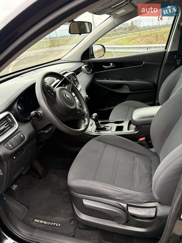 Позашляховик / Кросовер Kia Sorento 2016 в Володимирі
