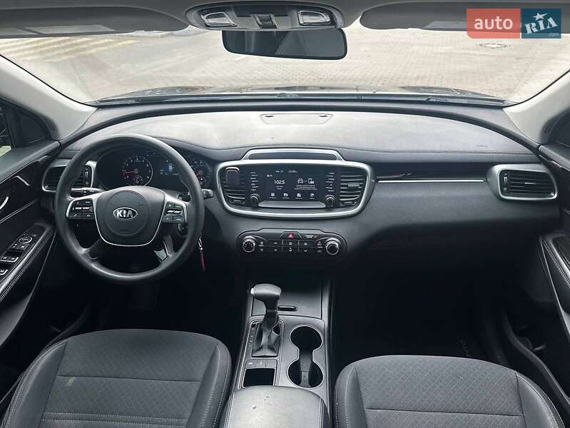 Внедорожник / Кроссовер Kia Sorento 2019 в Львове фото 9 Внедорожник / Кроссовер Kia Sorento 2019 в Львове