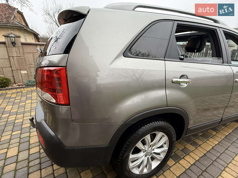 Позашляховик / Кросовер Kia Sorento 2010 в Коломиї