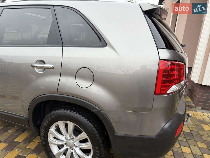 Позашляховик / Кросовер Kia Sorento 2010 в Коломиї