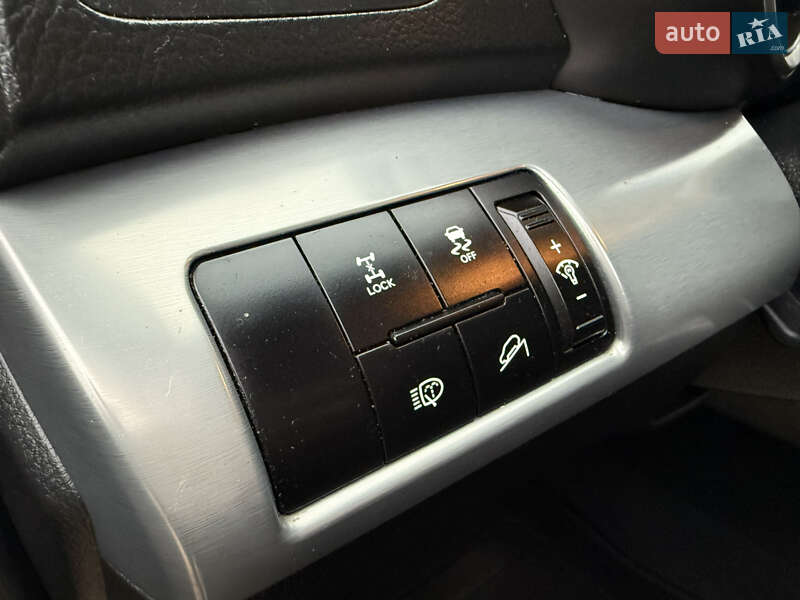 Позашляховик / Кросовер Kia Sorento 2010 в Коломиї