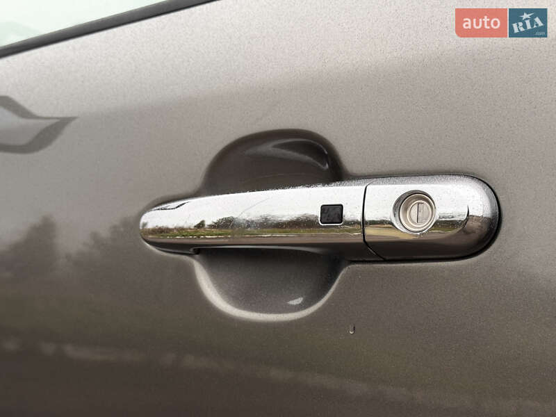 Позашляховик / Кросовер Kia Sorento 2012 в Радивиліві