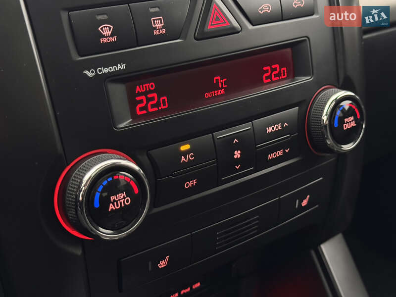 Позашляховик / Кросовер Kia Sorento 2012 в Радивиліві