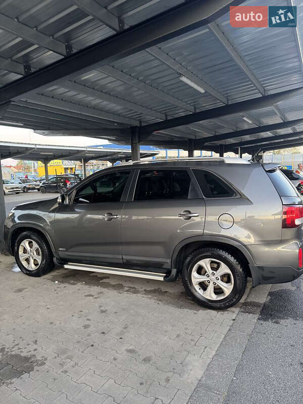 Внедорожник / Кроссовер Kia Sorento 2013 в Берегово