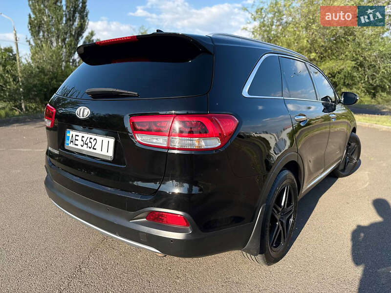 Внедорожник / Кроссовер Kia Sorento 2015 в Кривом Роге
