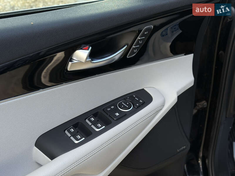 Позашляховик / Кросовер Kia Sorento 2017 в Івано-Франківську фото 18 Позашляховик / Кросовер Kia Sorento 2017 в Івано-Франківську