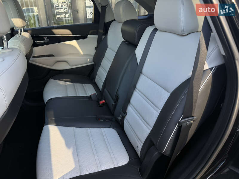 Позашляховик / Кросовер Kia Sorento 2017 в Івано-Франківську фото 25 Позашляховик / Кросовер Kia Sorento 2017 в Івано-Франківську