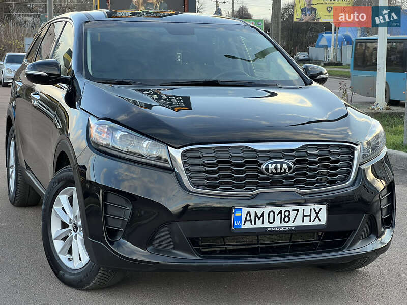 Позашляховик / Кросовер Kia Sorento 2018 в Житомирі