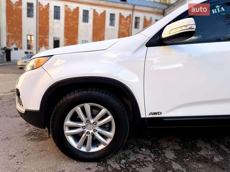 Внедорожник / Кроссовер Kia Sorento 2010 в Кременце