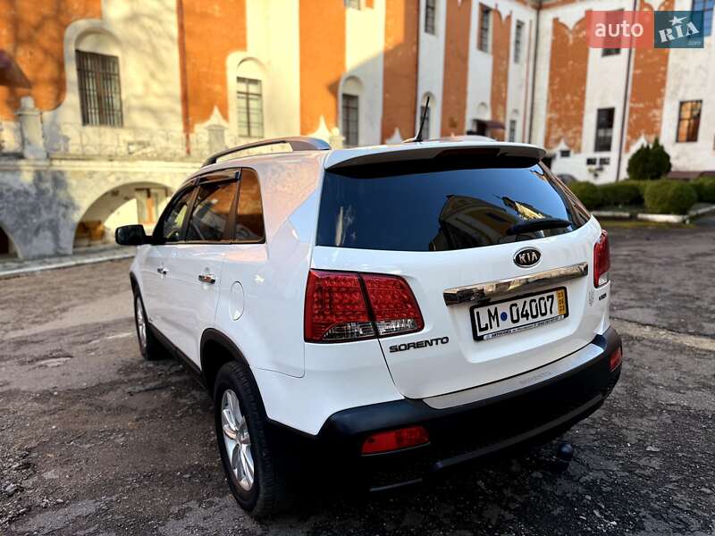 Внедорожник / Кроссовер Kia Sorento 2010 в Кременце