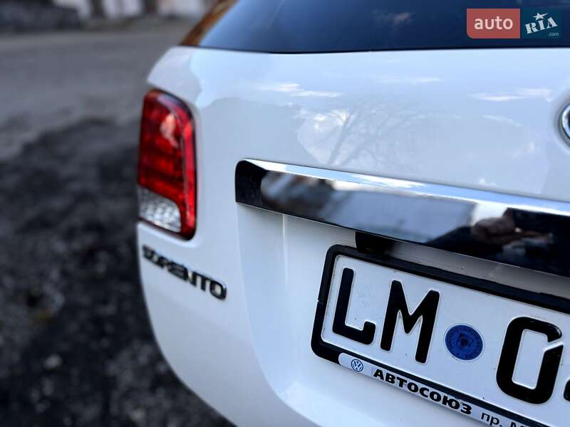 Внедорожник / Кроссовер Kia Sorento 2010 в Кременце