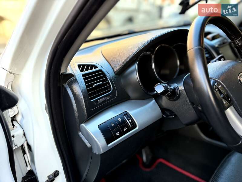 Внедорожник / Кроссовер Kia Sorento 2010 в Кременце