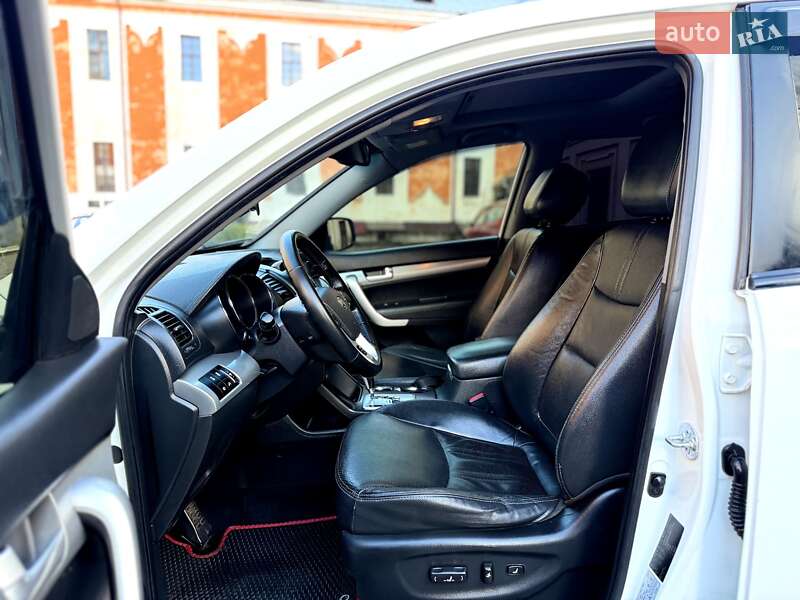 Внедорожник / Кроссовер Kia Sorento 2010 в Кременце