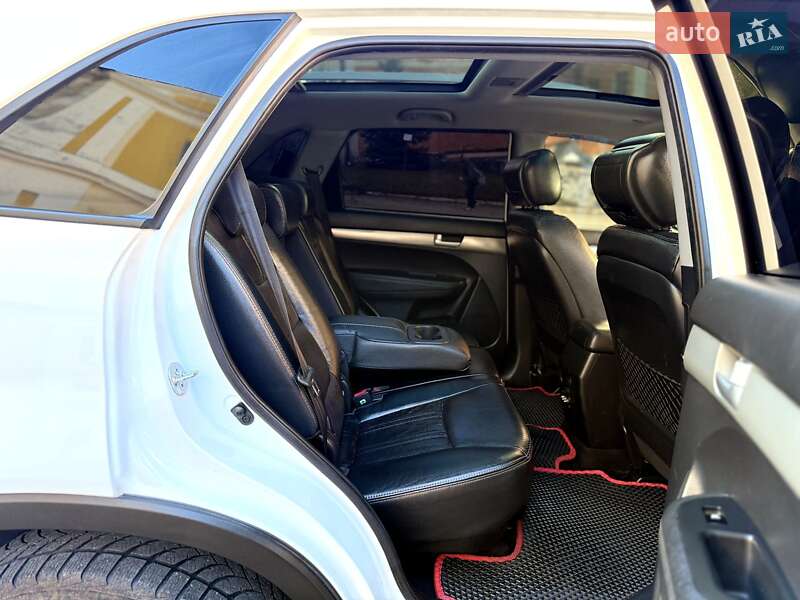 Внедорожник / Кроссовер Kia Sorento 2010 в Кременце