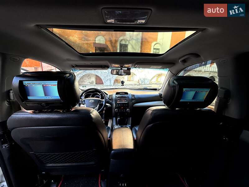 Внедорожник / Кроссовер Kia Sorento 2010 в Кременце