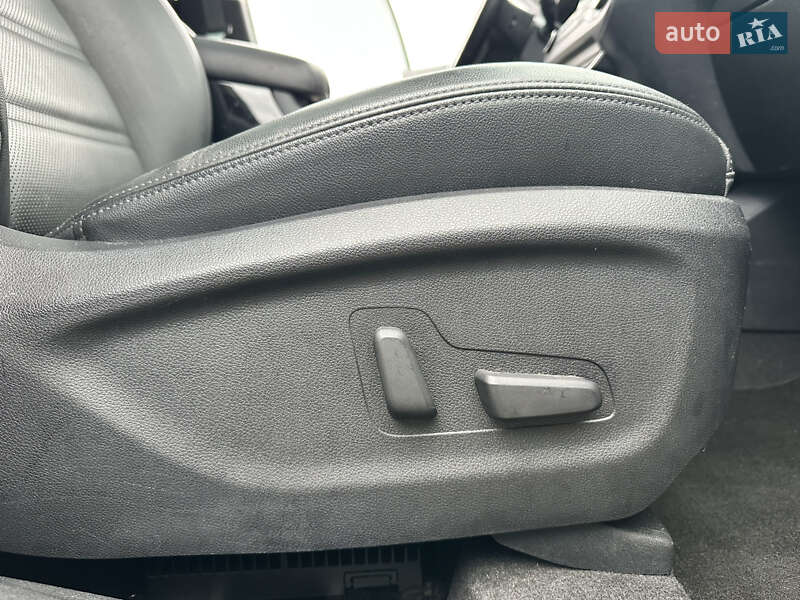 Внедорожник / Кроссовер Kia Sorento 2016 в Дубно