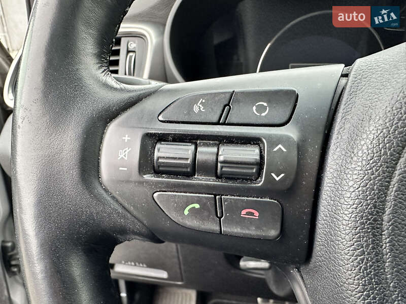 Внедорожник / Кроссовер Kia Sorento 2016 в Дубно