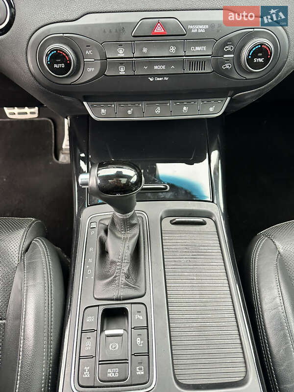 Внедорожник / Кроссовер Kia Sorento 2016 в Дубно