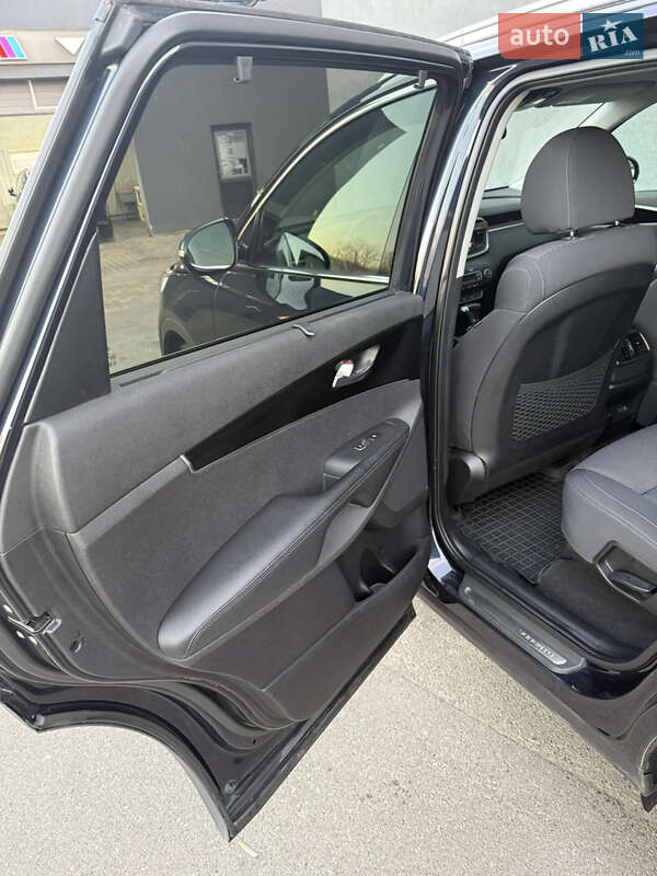 Внедорожник / Кроссовер Kia Sorento 2019 в Киеве фото 7 Внедорожник / Кроссовер Kia Sorento 2019 в Киеве