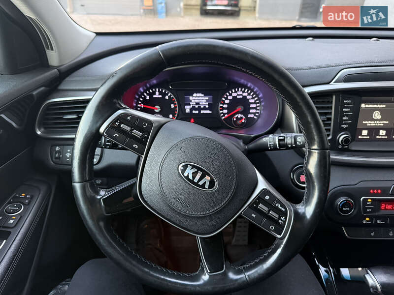 Внедорожник / Кроссовер Kia Sorento 2019 в Киеве фото 12 Внедорожник / Кроссовер Kia Sorento 2019 в Киеве