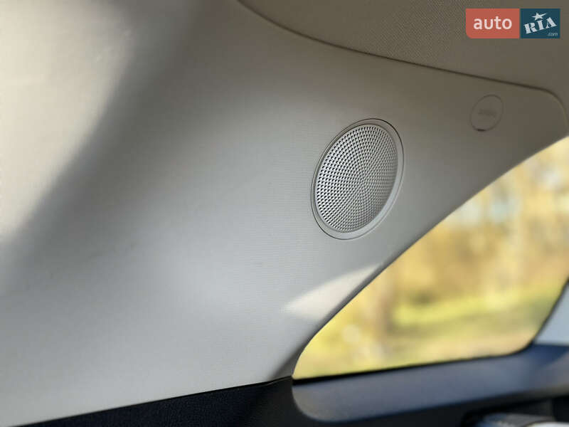 Внедорожник / Кроссовер Kia Sorento 2016 в Самборе фото 32 Внедорожник / Кроссовер Kia Sorento 2016 в Самборе