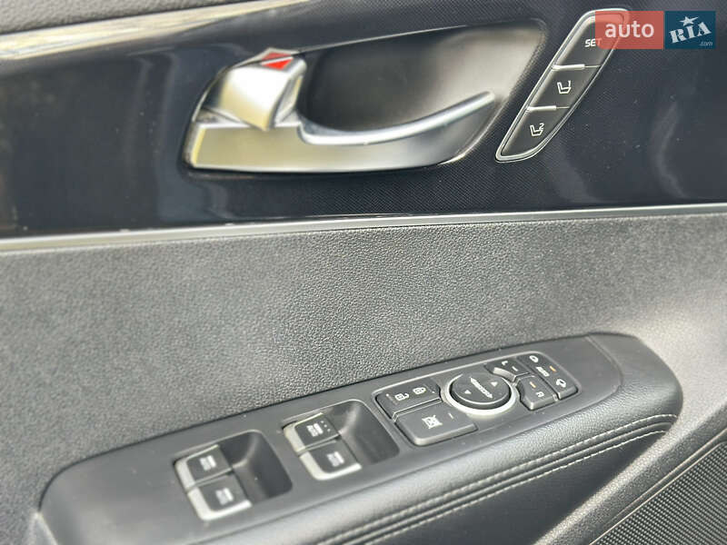 Внедорожник / Кроссовер Kia Sorento 2016 в Самборе фото 41 Внедорожник / Кроссовер Kia Sorento 2016 в Самборе
