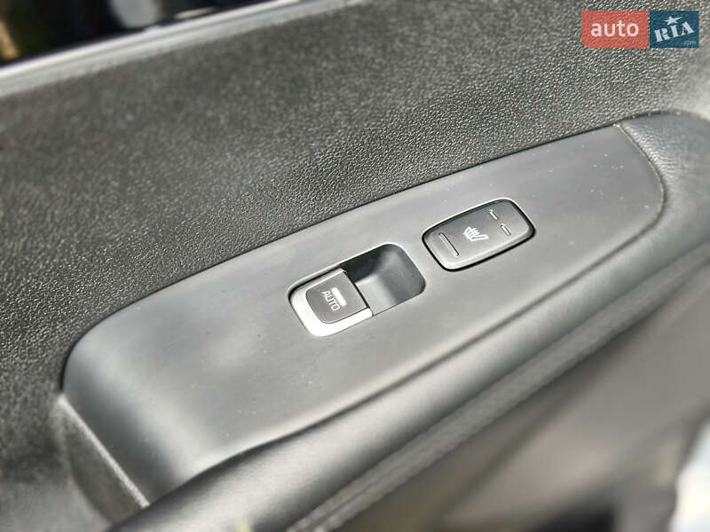 Внедорожник / Кроссовер Kia Sorento 2016 в Самборе фото 79 Внедорожник / Кроссовер Kia Sorento 2016 в Самборе