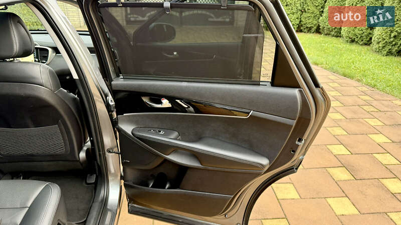 Внедорожник / Кроссовер Kia Sorento 2015 в Черновцах