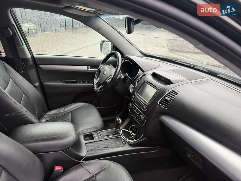 Внедорожник / Кроссовер Kia Sorento 2012 в Львове